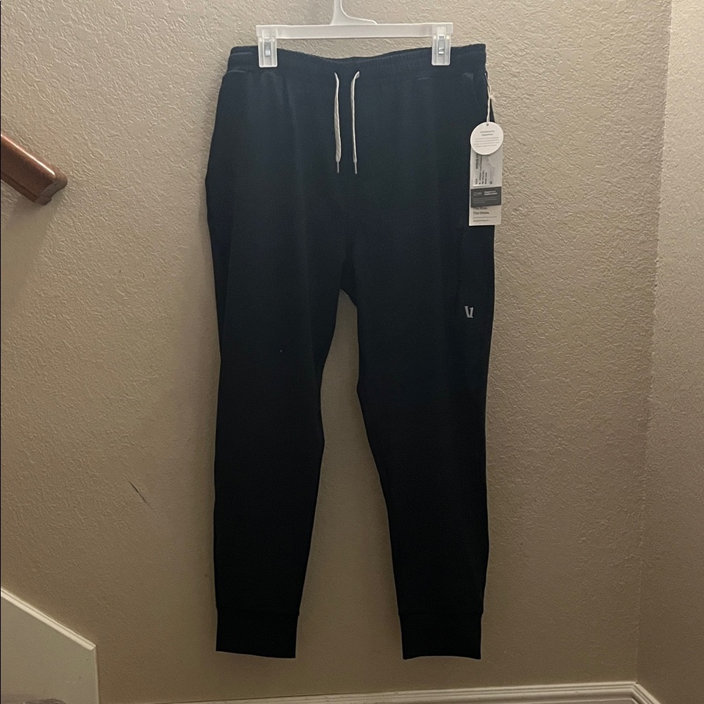 Vuori Men's Navy Joggers with Drawstring